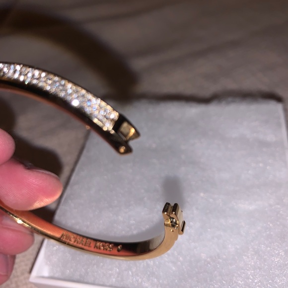 Micheal Kors bracelet - Picture 3 of 5